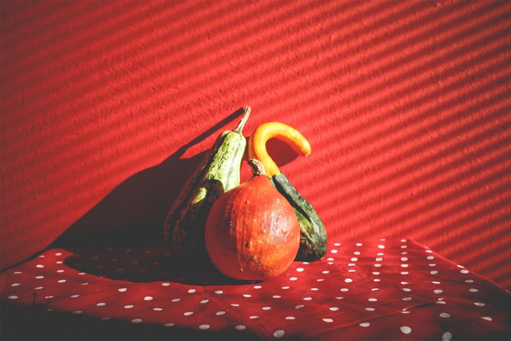 Decorative-Pumpkins-in-Red