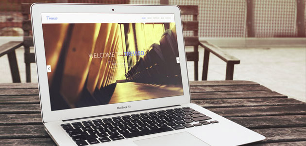 free-macbook-mockup-44