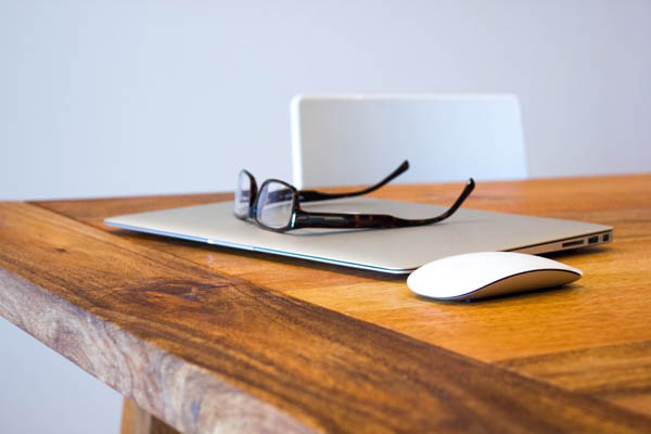 apple-chair-desk